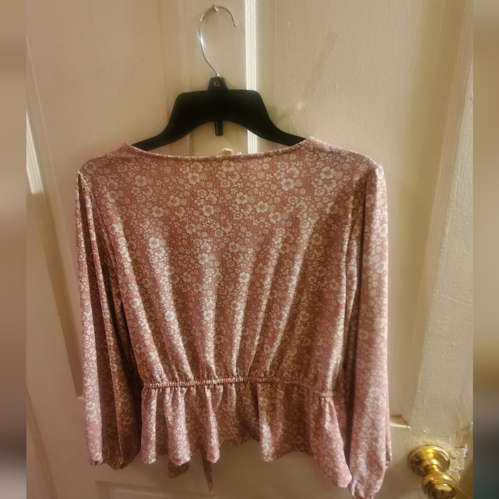 Light pink and white flowers size XL long sleeve fake wrap blouse